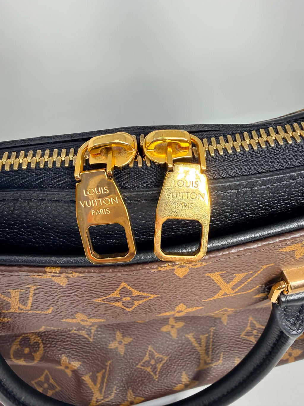 Louis Vuitton Pallas Noir MM