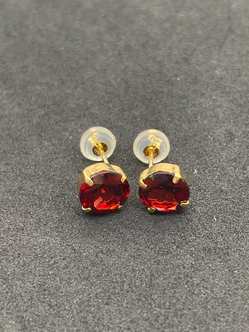 Red Garnet 18K Yellow Gold Earrings