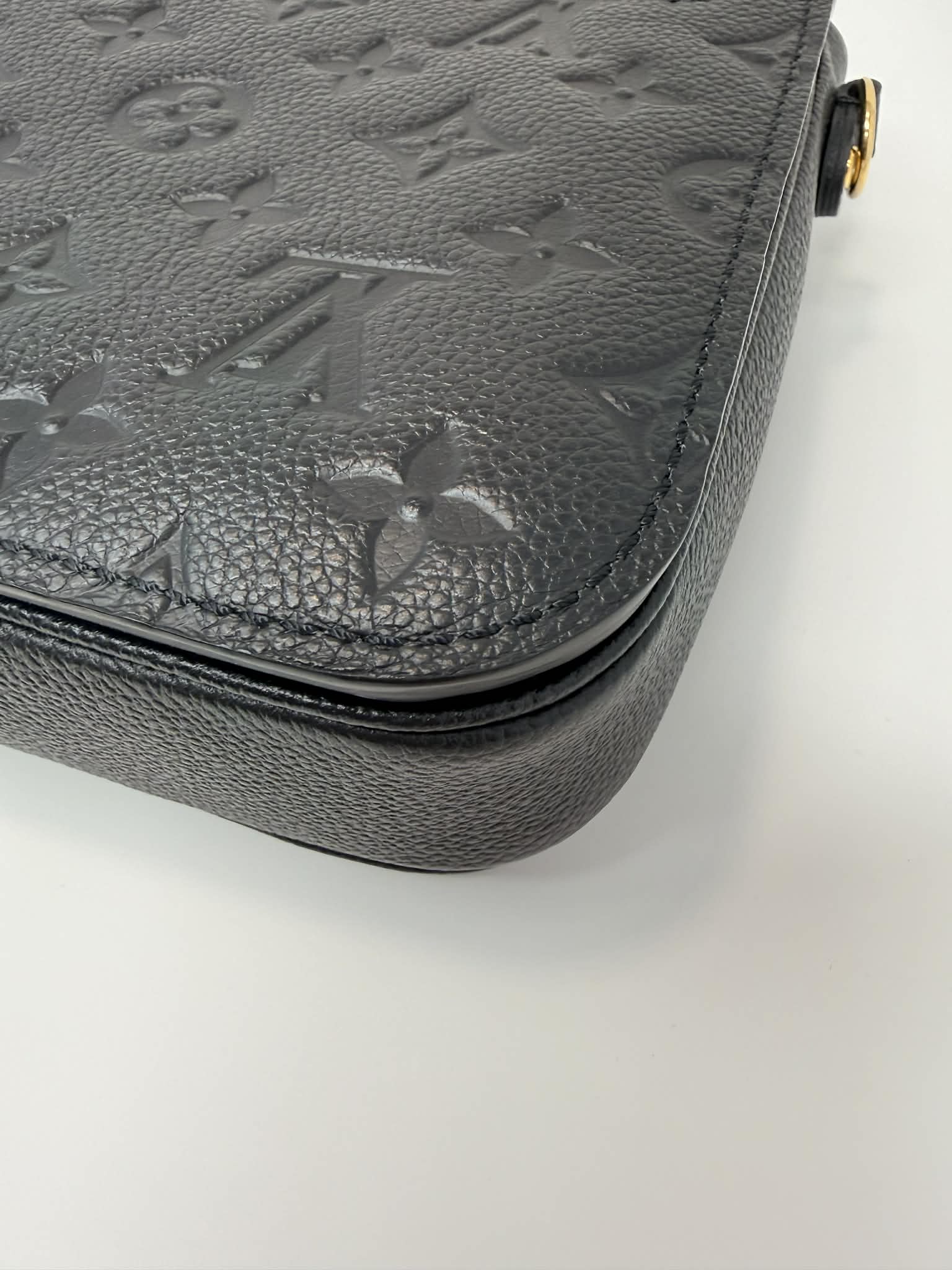 Louis Vuitton Metis Pochette Black Empriente Leather