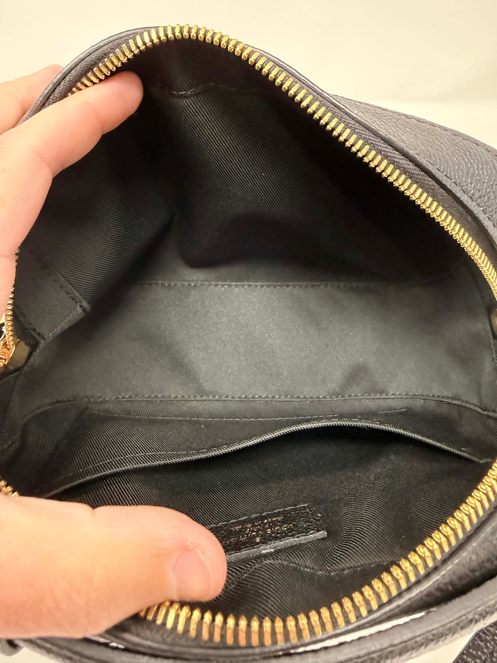 Louis Vuitton Saintonge Black Empreinte Leather