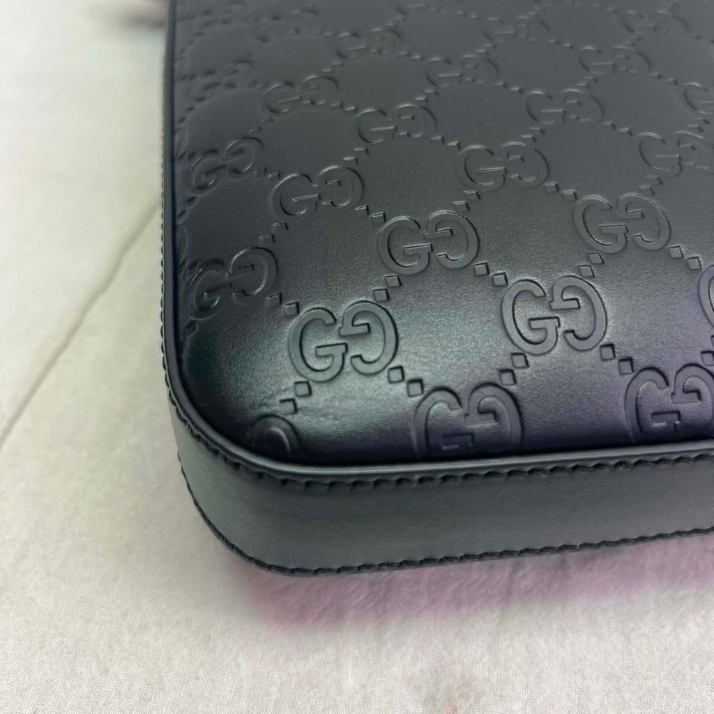 Gucci Guccissima Signature Medium Flat Messenger Bag Black