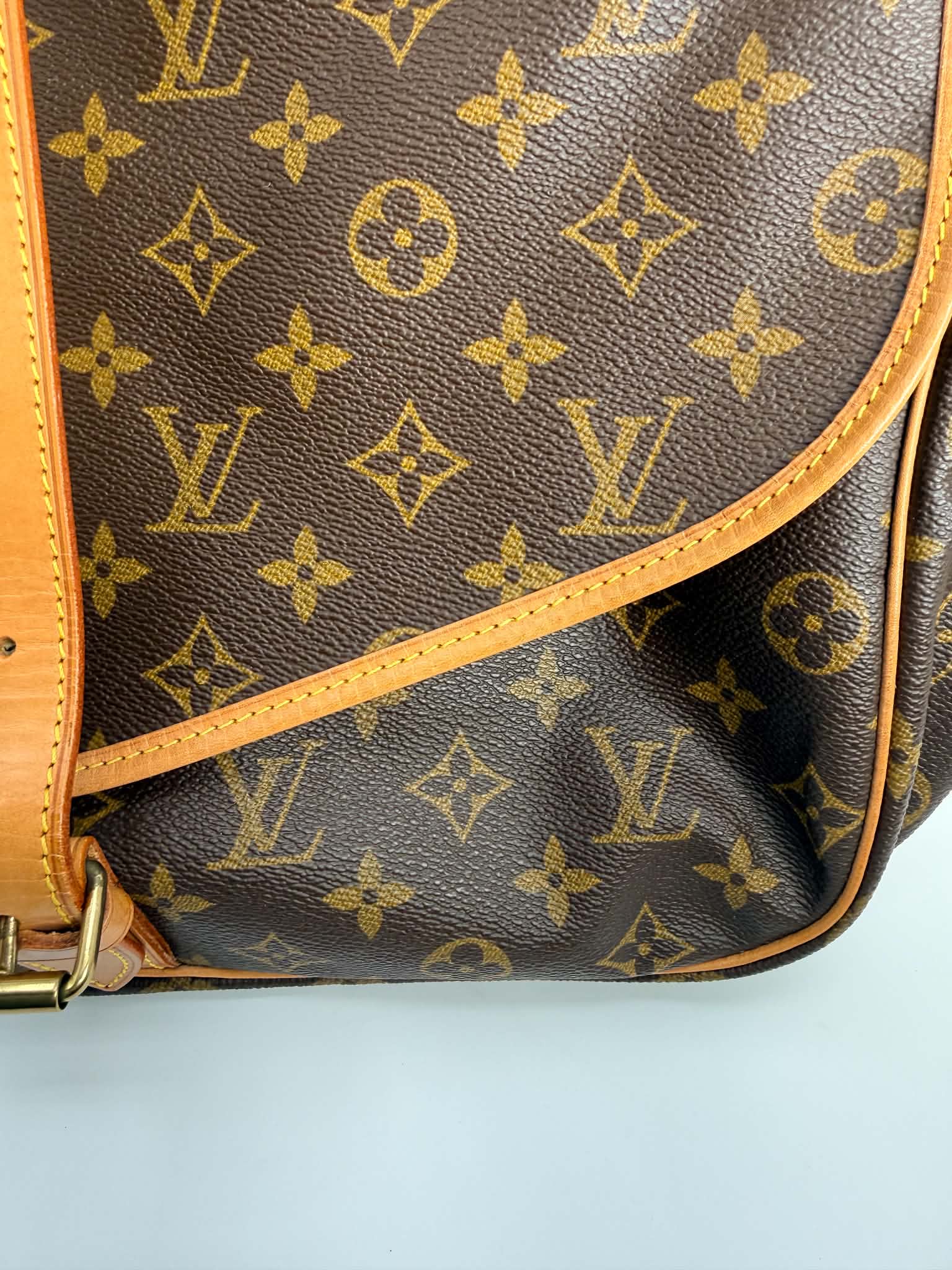Louis Vuitton Saumar 30 in Monogram