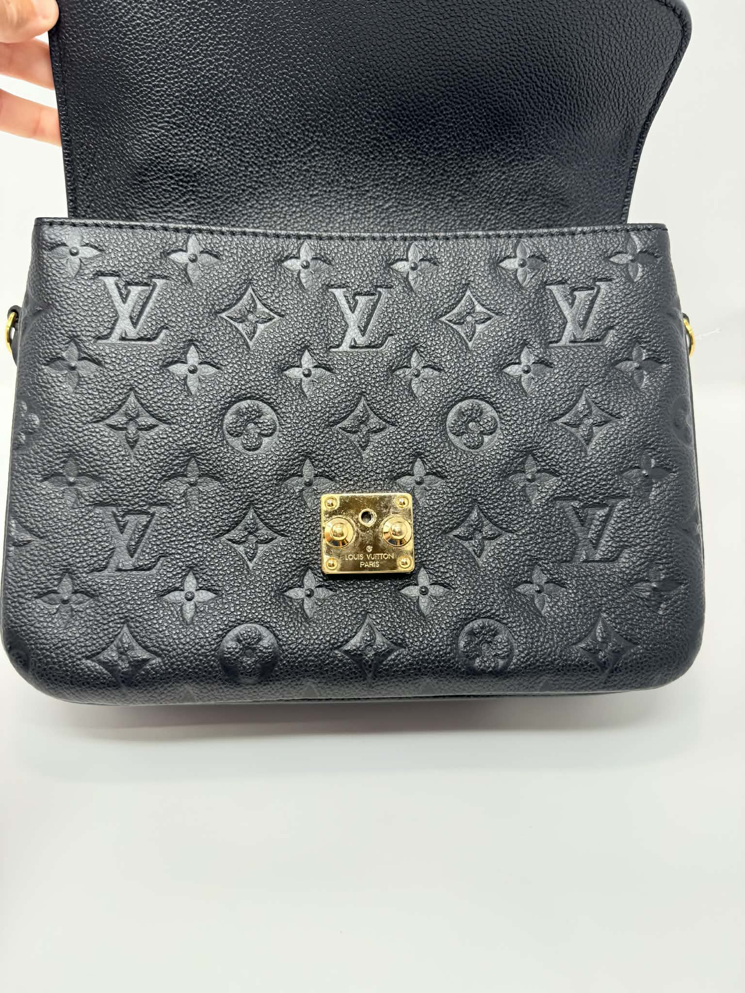 Louis Vuitton Metis Pochette Black Empriente Leather