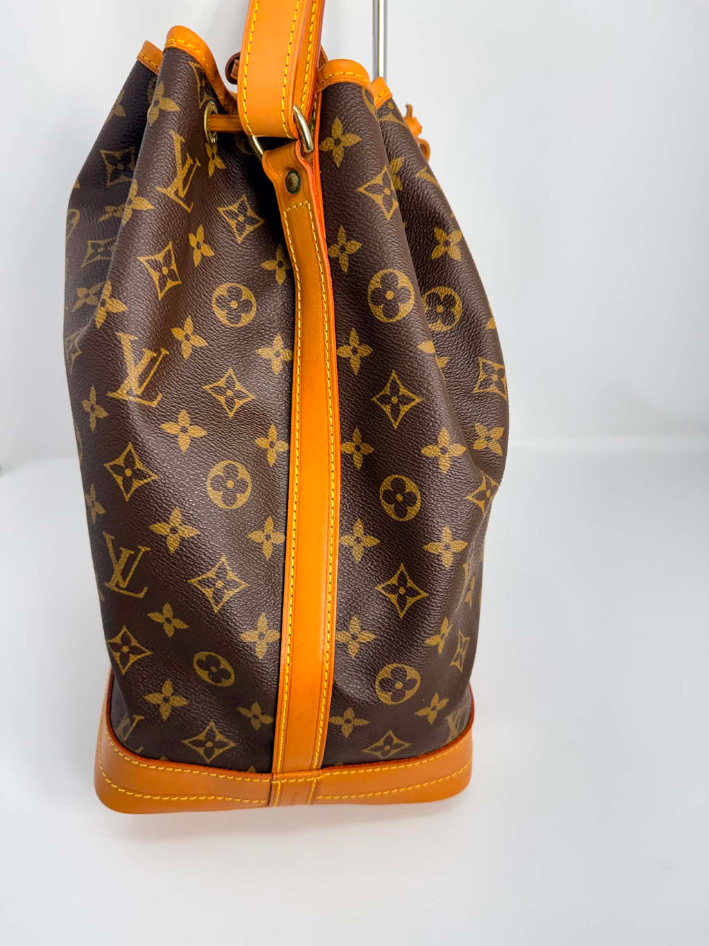 Louis Vuitton Neo Noe MM Monogram