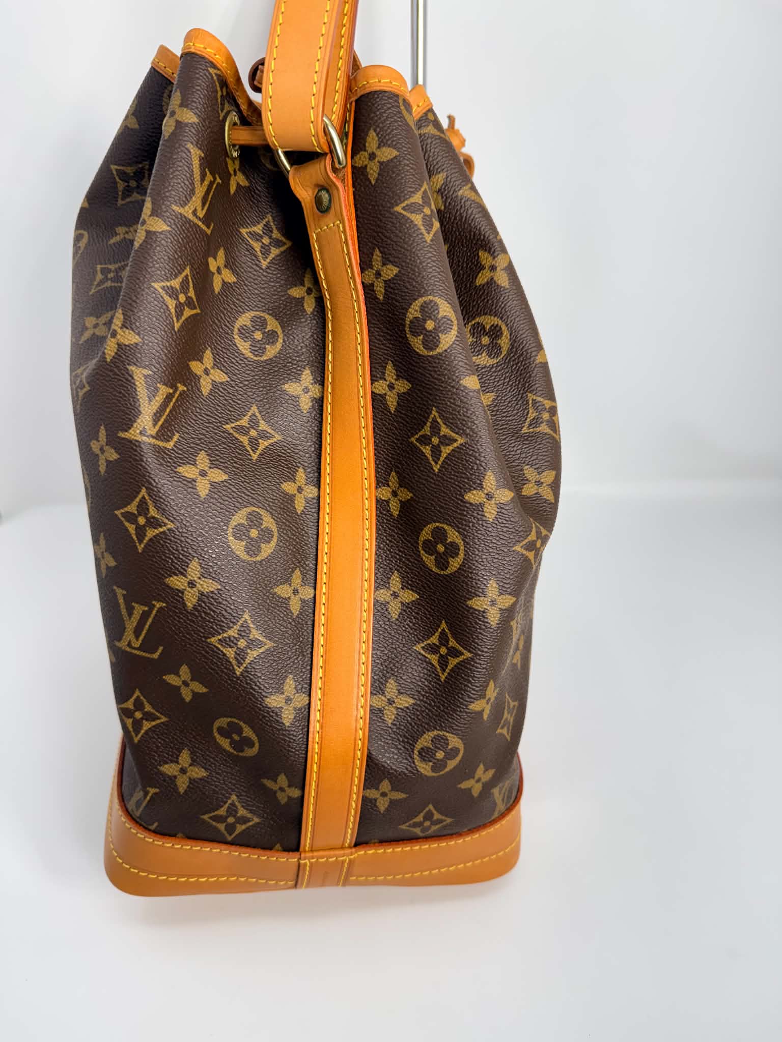 Louis Vuitton Neo Noe MM Monogram