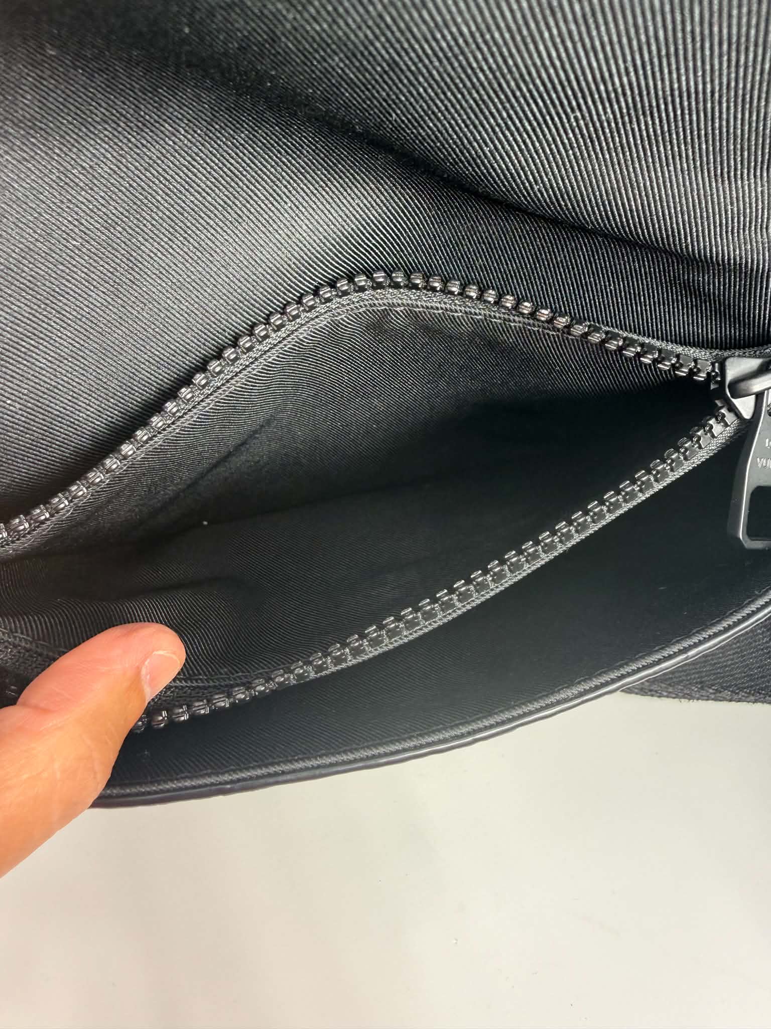 Louis Vuitton S Lock Sling Bag in black Taurillon leather