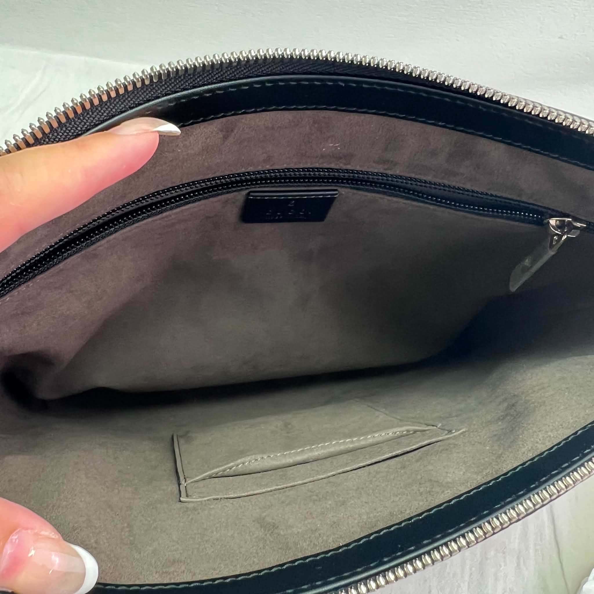 Gucci Guccissima Signature Medium Flat Messenger Bag Black