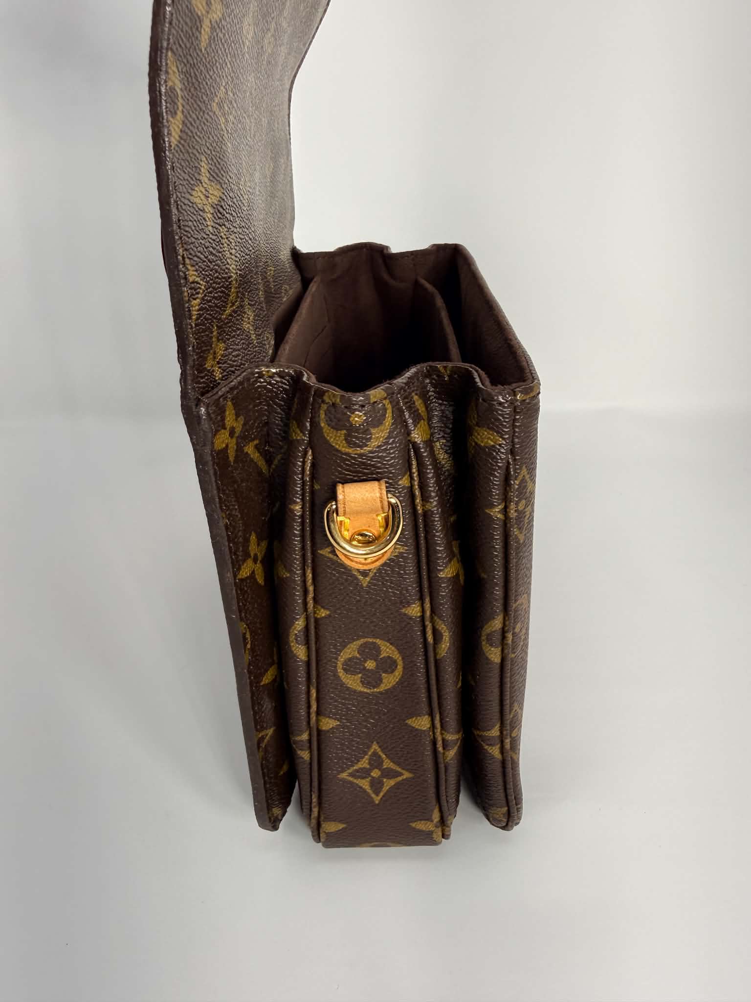 Louis Vuitton Monogram Pochette Metis