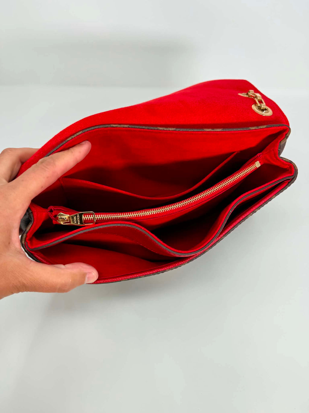 Louis Vuitton Pallas Chain Bag