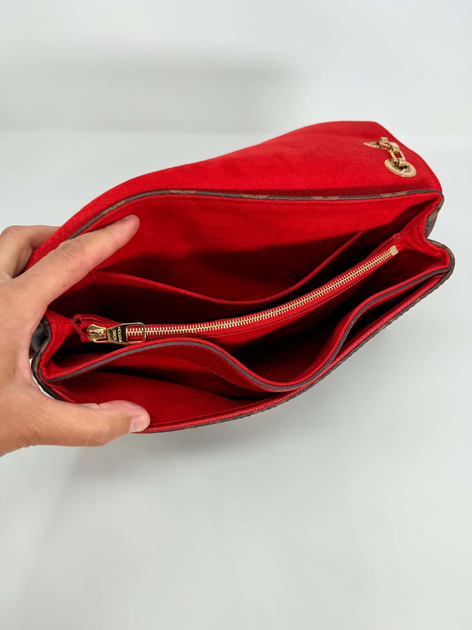 Louis Vuitton Pallas Chain Bag