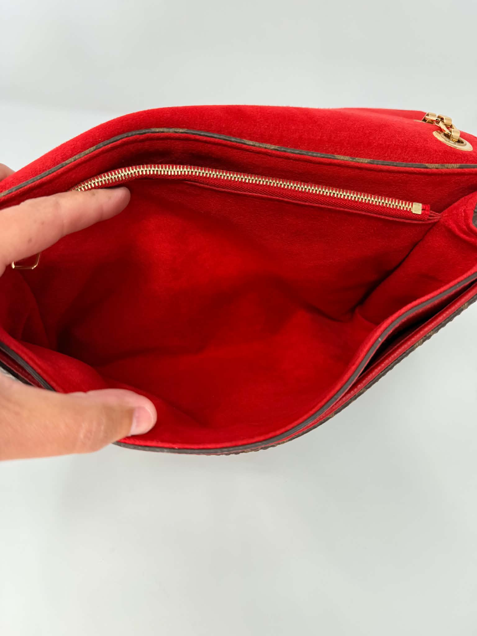 Louis Vuitton Pallas Chain Bag