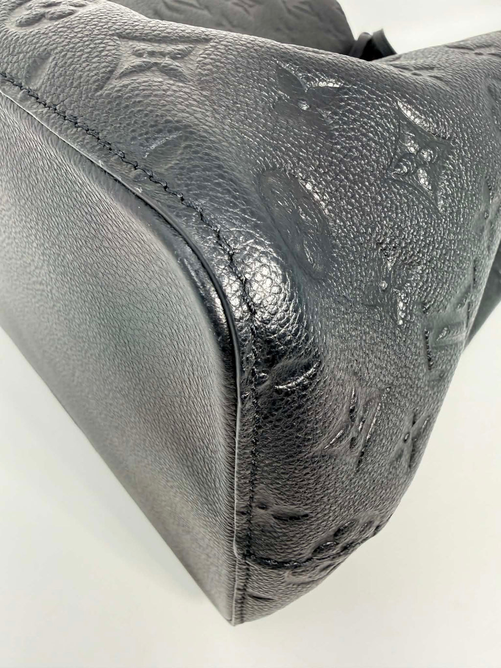 Louis Vuitton Empreinte Neonoe MM Black