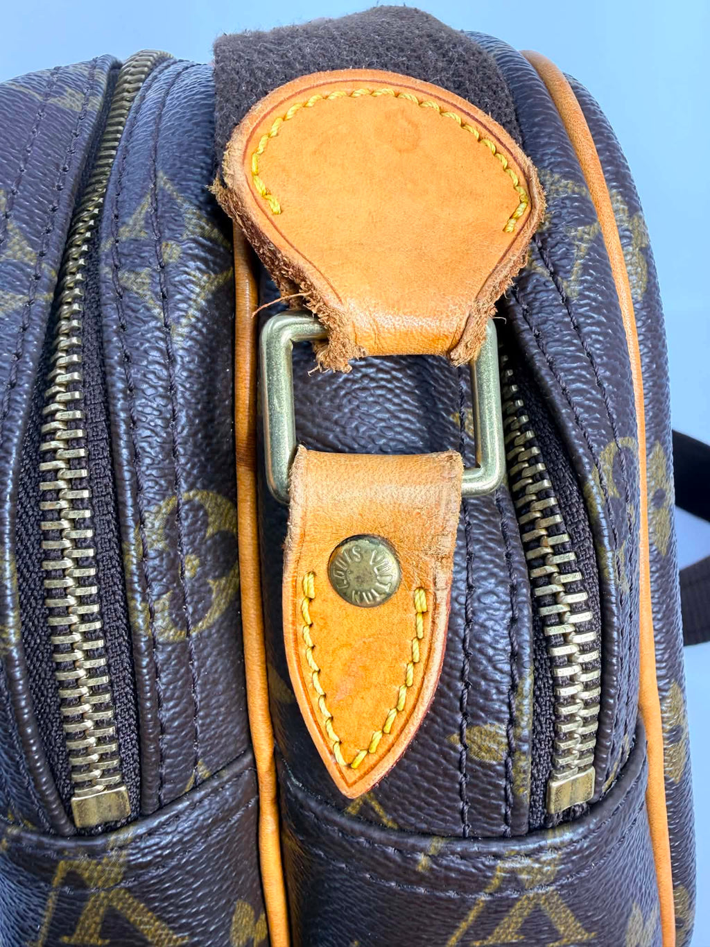 Louis Vuitton Reporter MM in Monogram