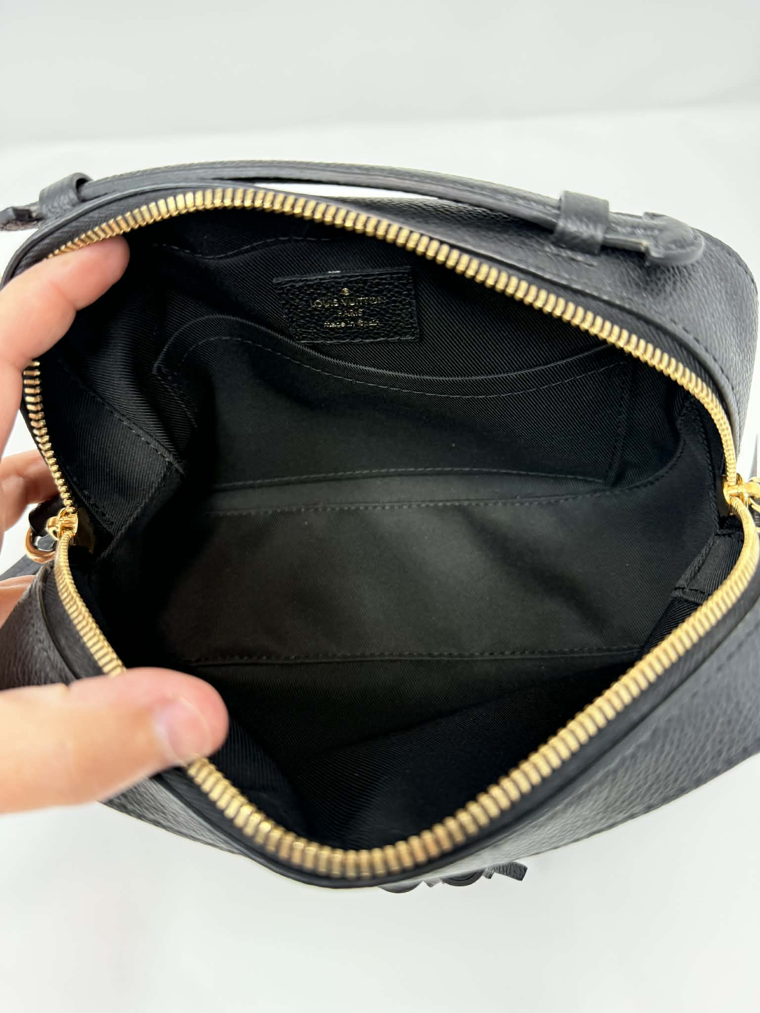 Louis Vuitton Saintonge Black Empreinte Leather
