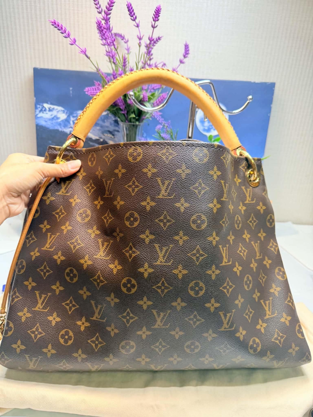 Louis Vuitton Artsy MM Monogram
