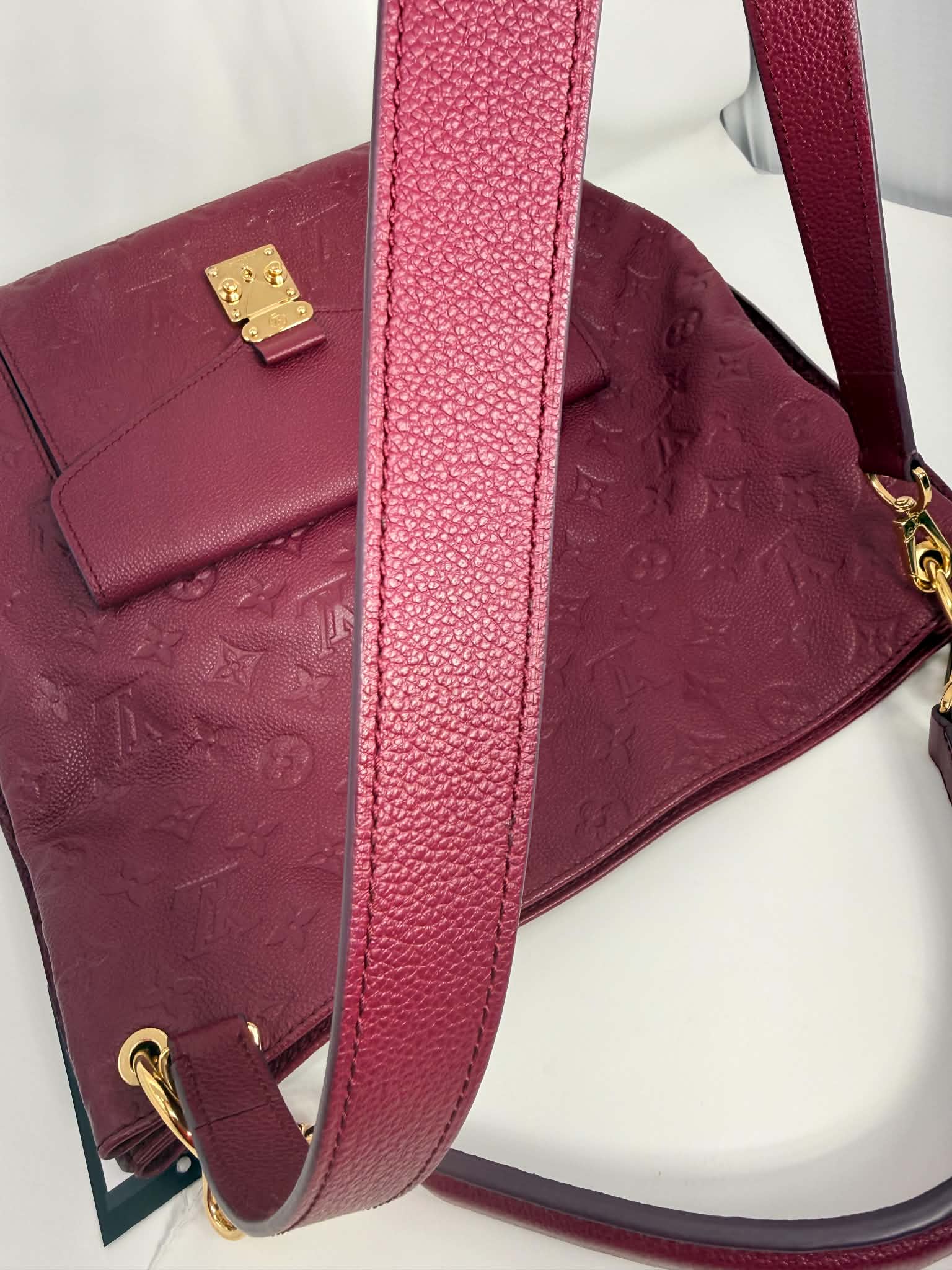 Louis Vuitton Metis Aurore Empreinte