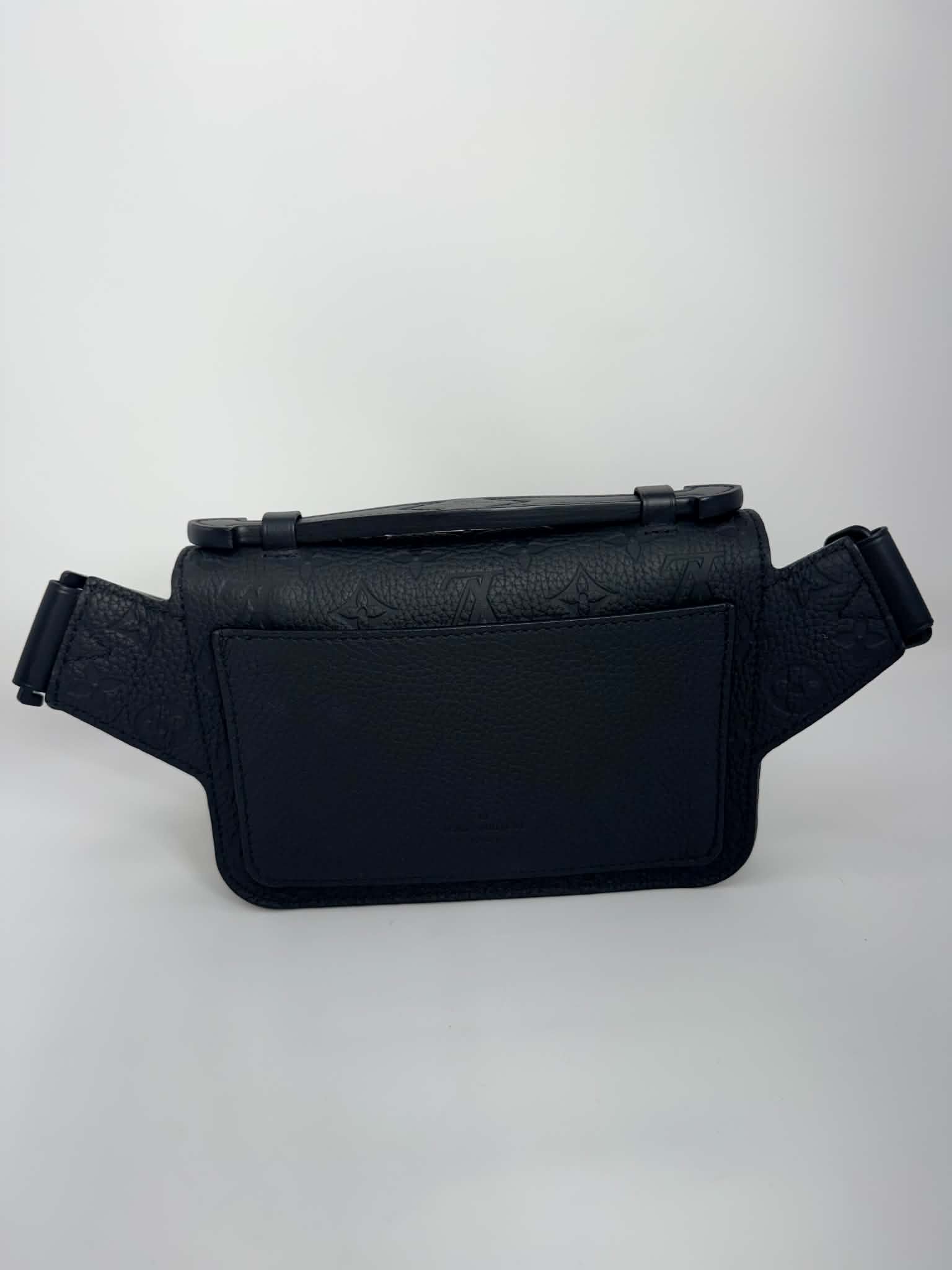 Louis Vuitton S Lock Sling Bag in black Taurillon leather