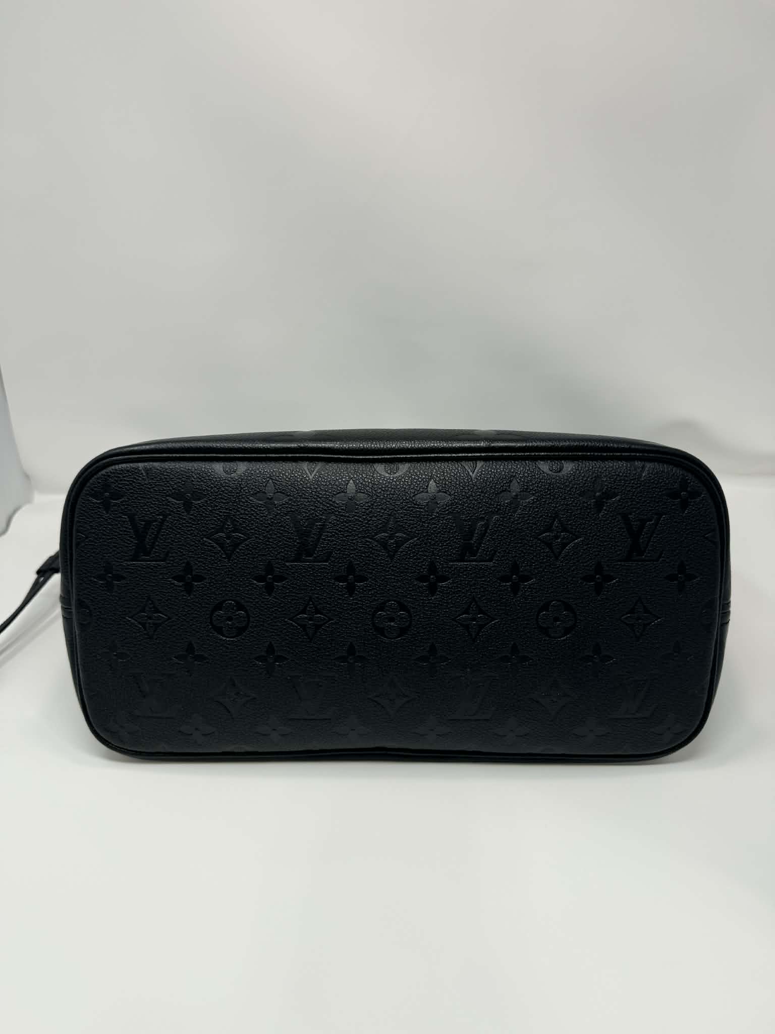 Louis Vuitton Neverfull MM Empreinte Leather Black with Pouch