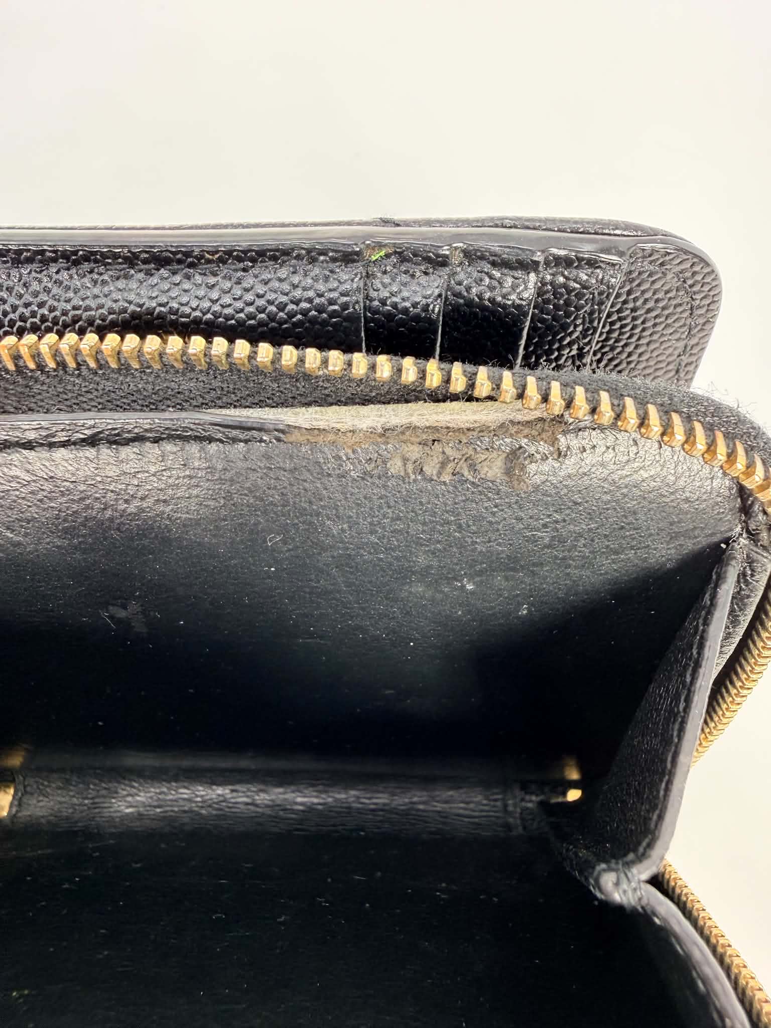 Saint Laurent Grain De Poudre Matelasse Chevron Monogram Compact Zip Around Wallet