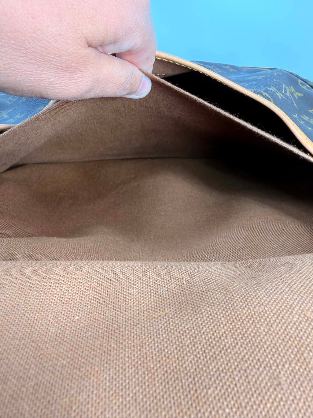 Louis Vuitton Saumar 30 in Monogram