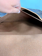 Louis Vuitton Saumar 30 in Monogram