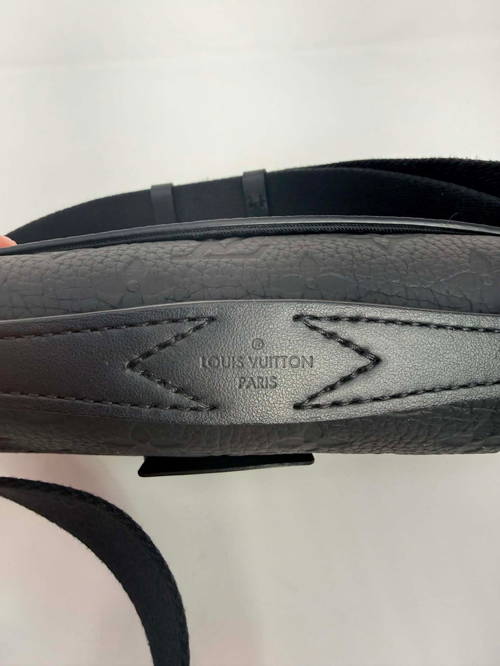 Louis Vuitton S Lock Sling Bag in black Taurillon leather