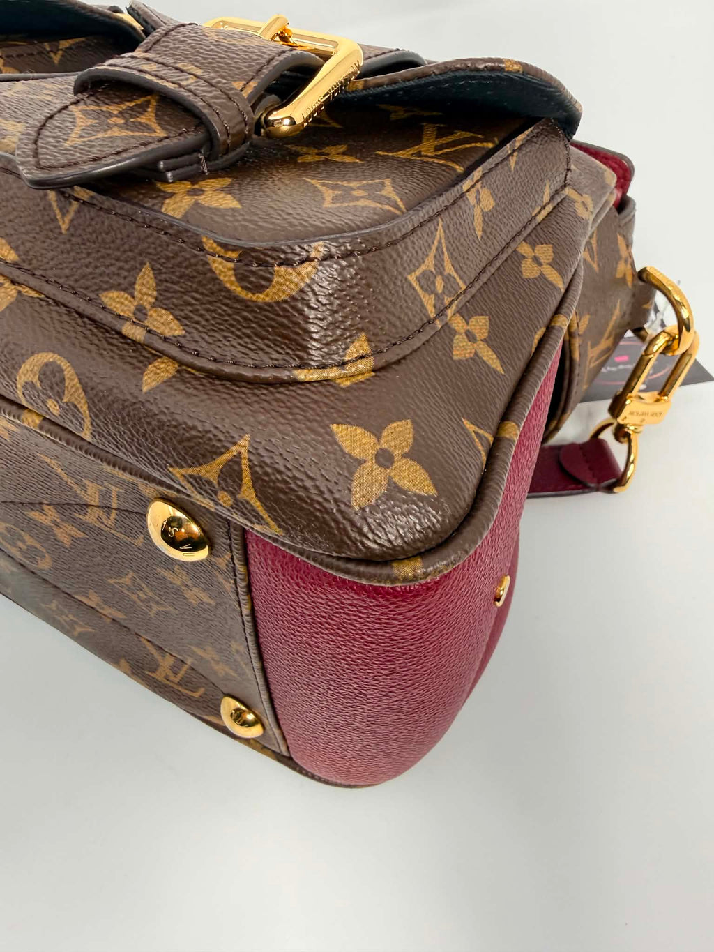 Louis Vuitton Monogram Manhattan NM Raisin