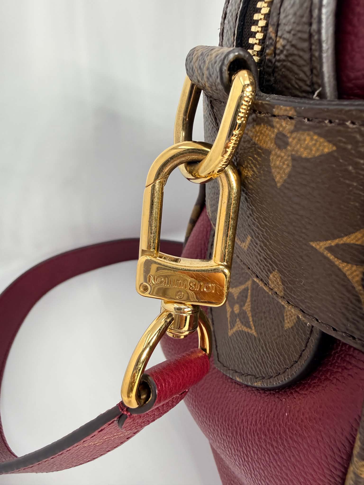 Louis Vuitton Monogram Manhattan NM Raisin