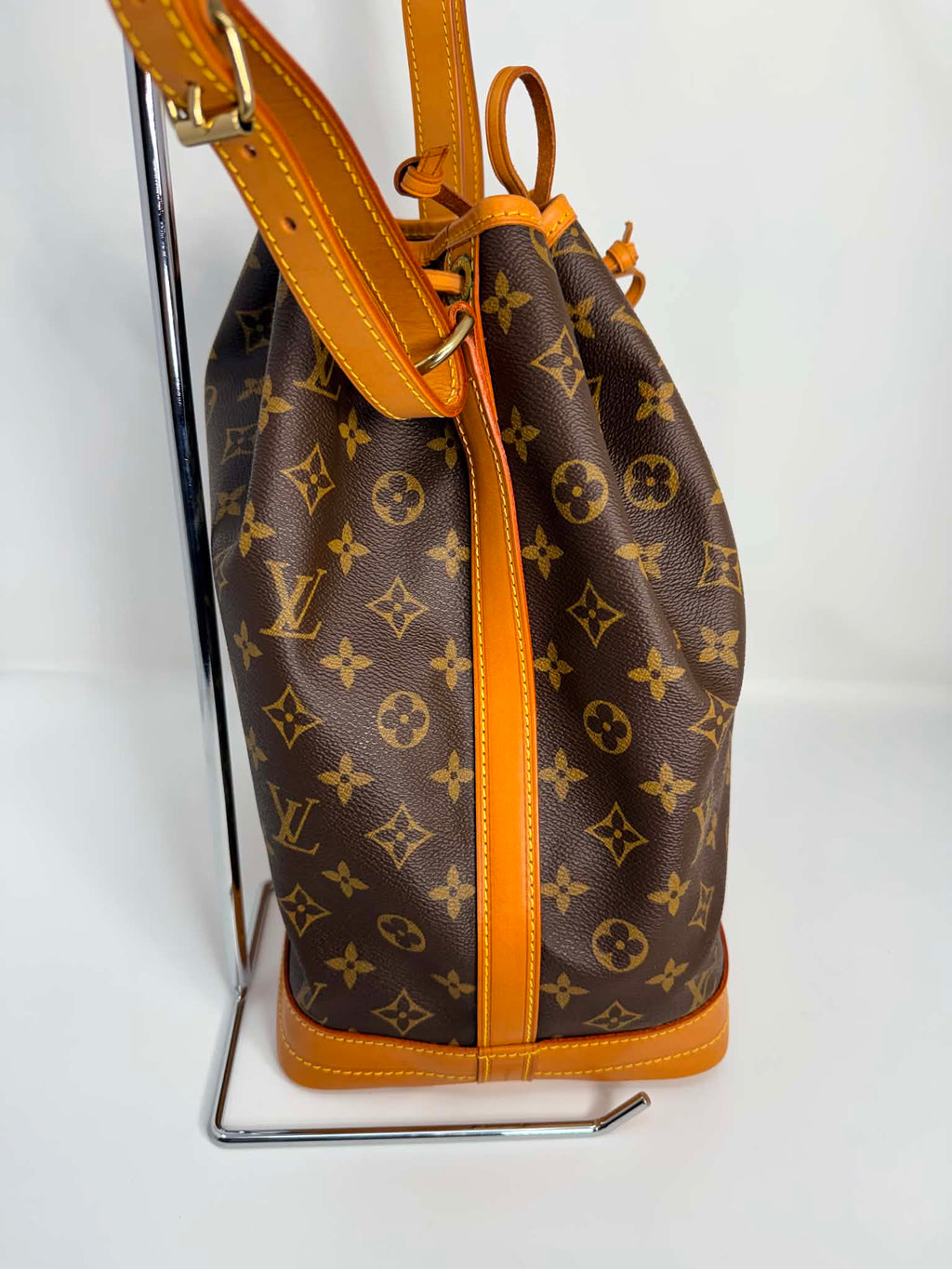 Louis Vuitton Neo Noe MM Monogram