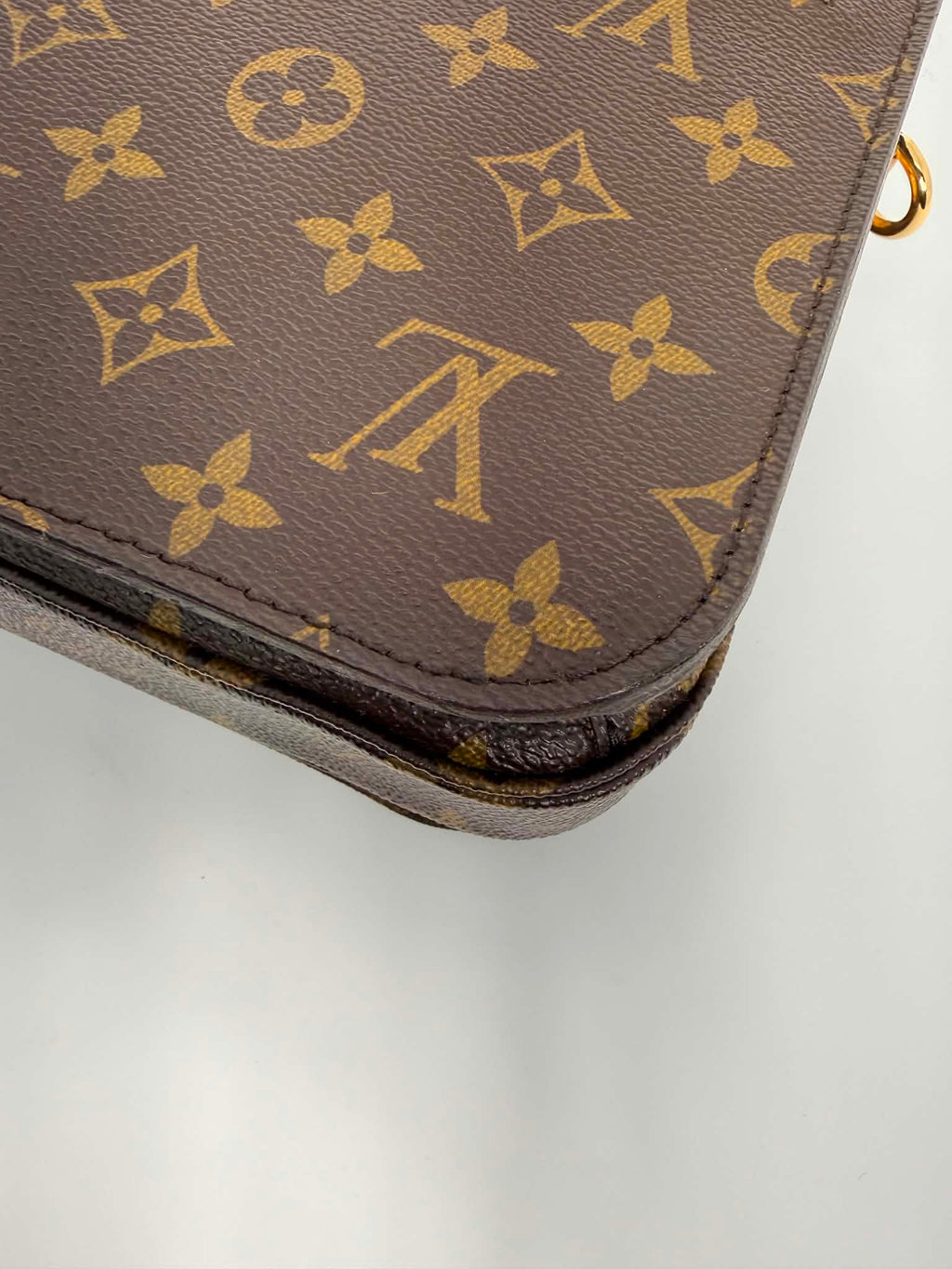 Louis Vuitton Monogram Pochette Metis