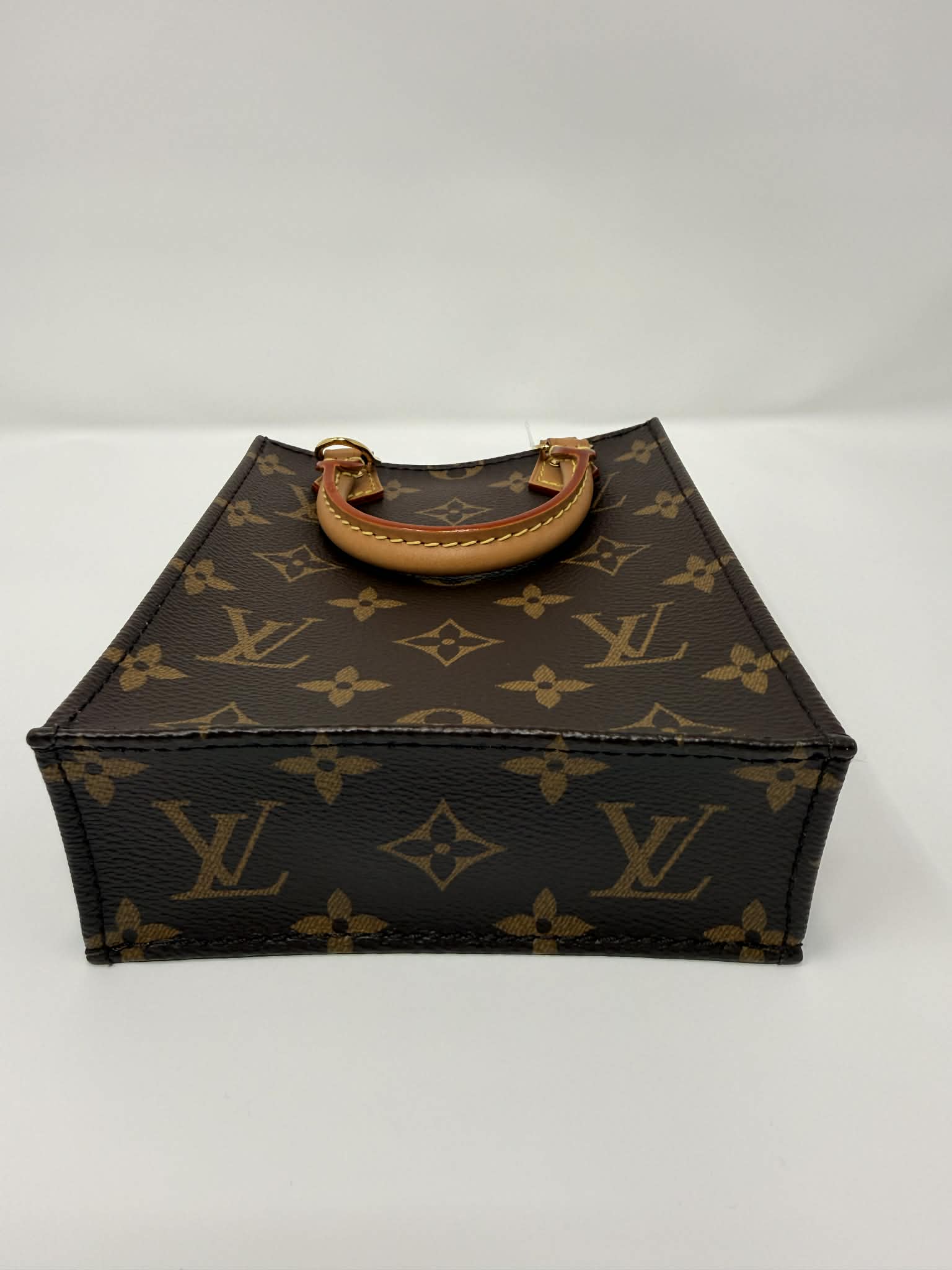 Louis Vuitton Petit Sac Plat Monogram