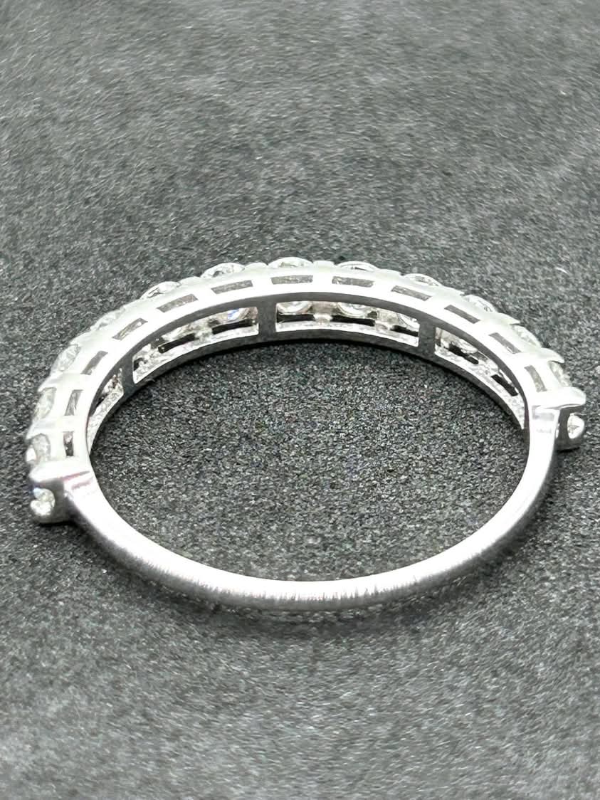 Diamond Ring in 18K White Gold