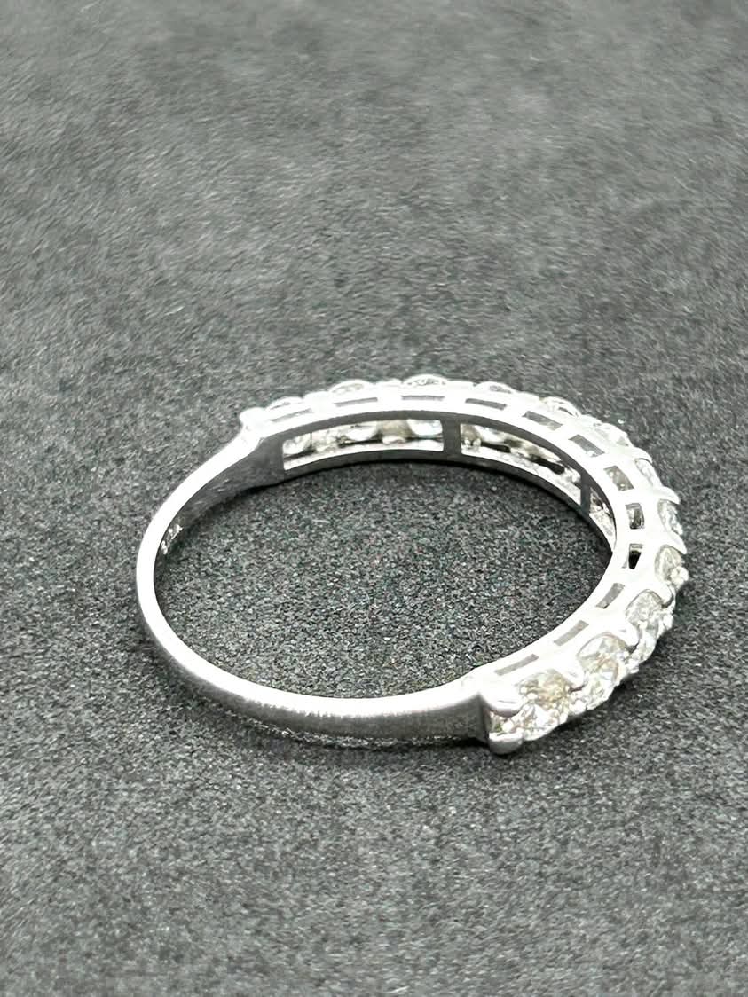 Diamond Ring in 18K White Gold
