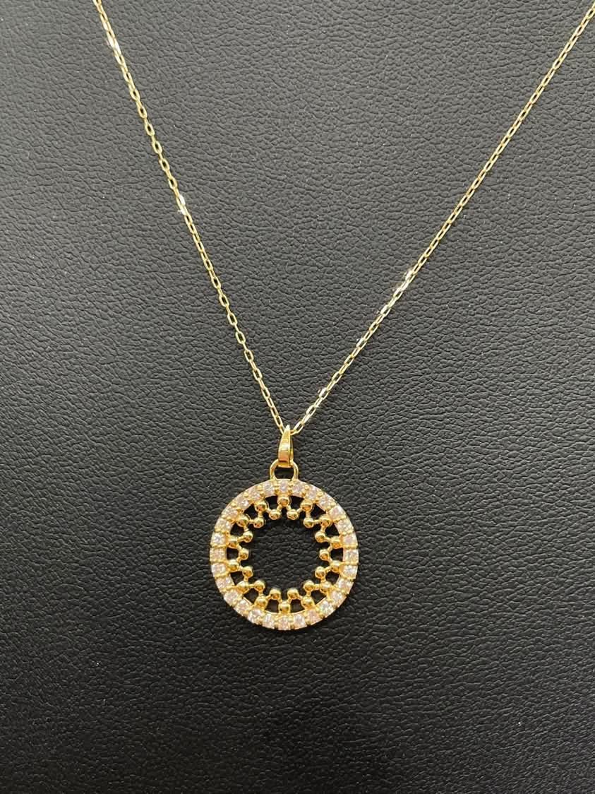 Round Diamond Wheel Necklace 18K Yellow Gold