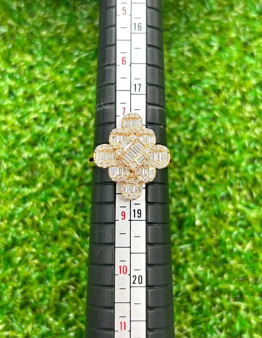 Baguette Cut Cluster Diamond and 18k Yellow Gold Ring